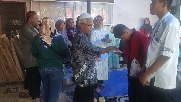 Di JBB Amal Salih, Junaidi Minta Anak Yatim Ikut Tahfizh Al Qur’an