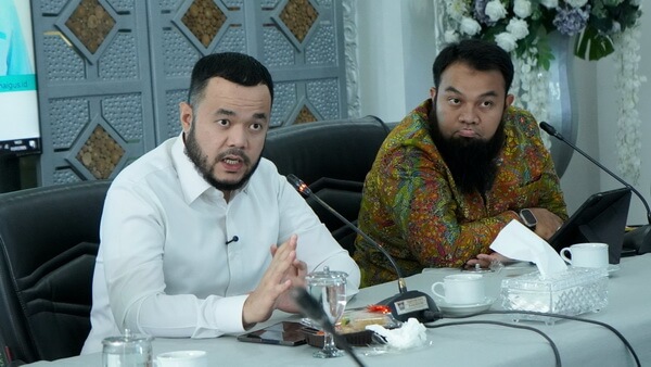 Fadly Amran dan Rektor UPI